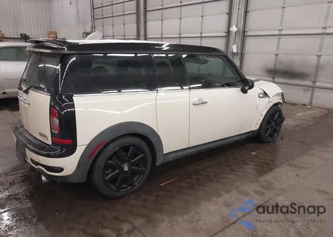 2010 Mini Cooper S Clubman из США, поврежденный, VIN WMWMM3C5XATZ32525